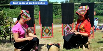 Chiếc khăn piêu dân tộc thái