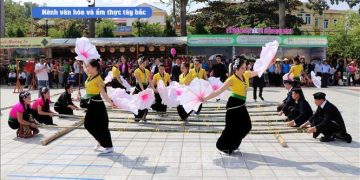 Múa xòe- nét đẹp văn hóa dân tộc thái tây bắc